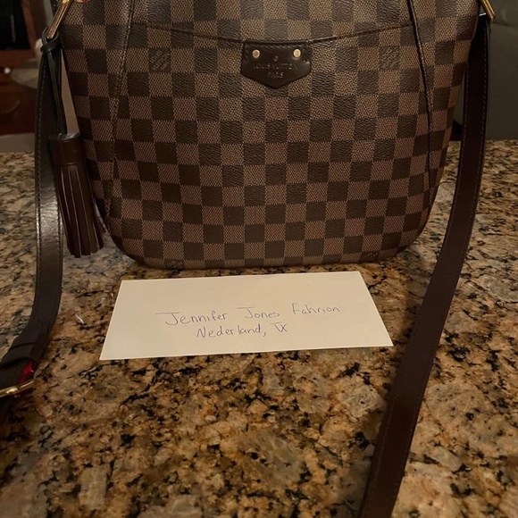 South Bank Besace Cross Body - Picture 1 of 16